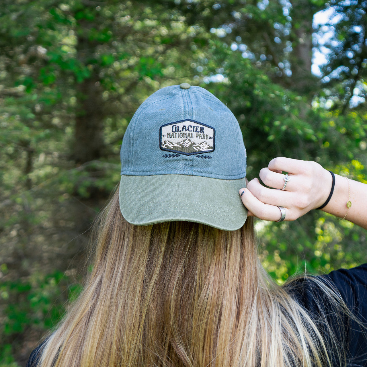 Glacier Two Tone Peaks Hat
